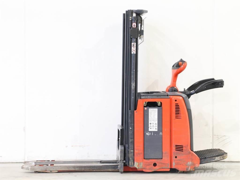 Linde D12AP/133 Yaya kumandali istif makinasi