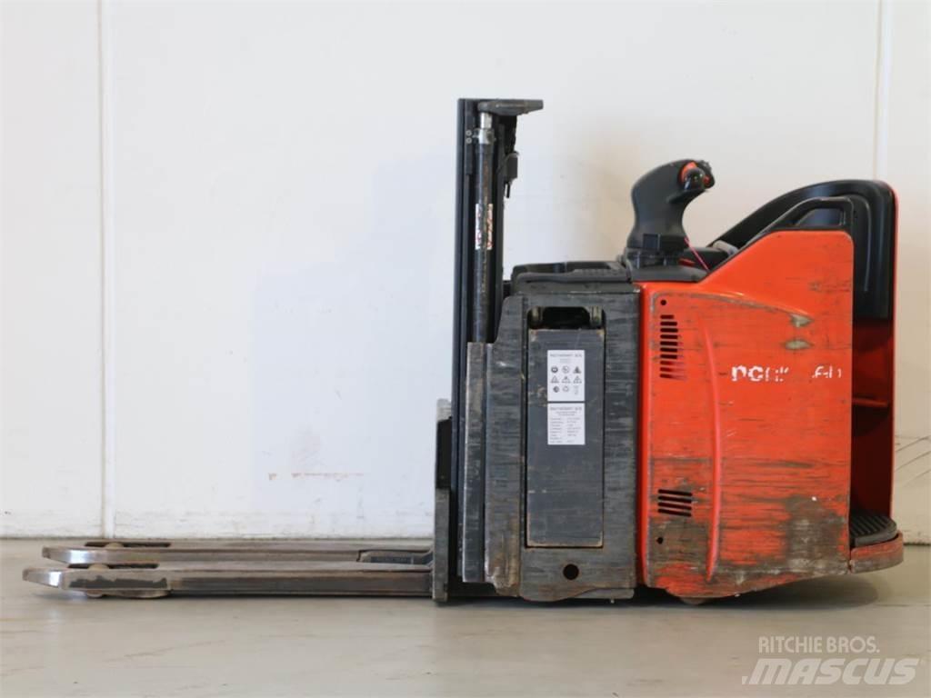 Linde D12HPSP/133 Yaya kumandali istif makinasi