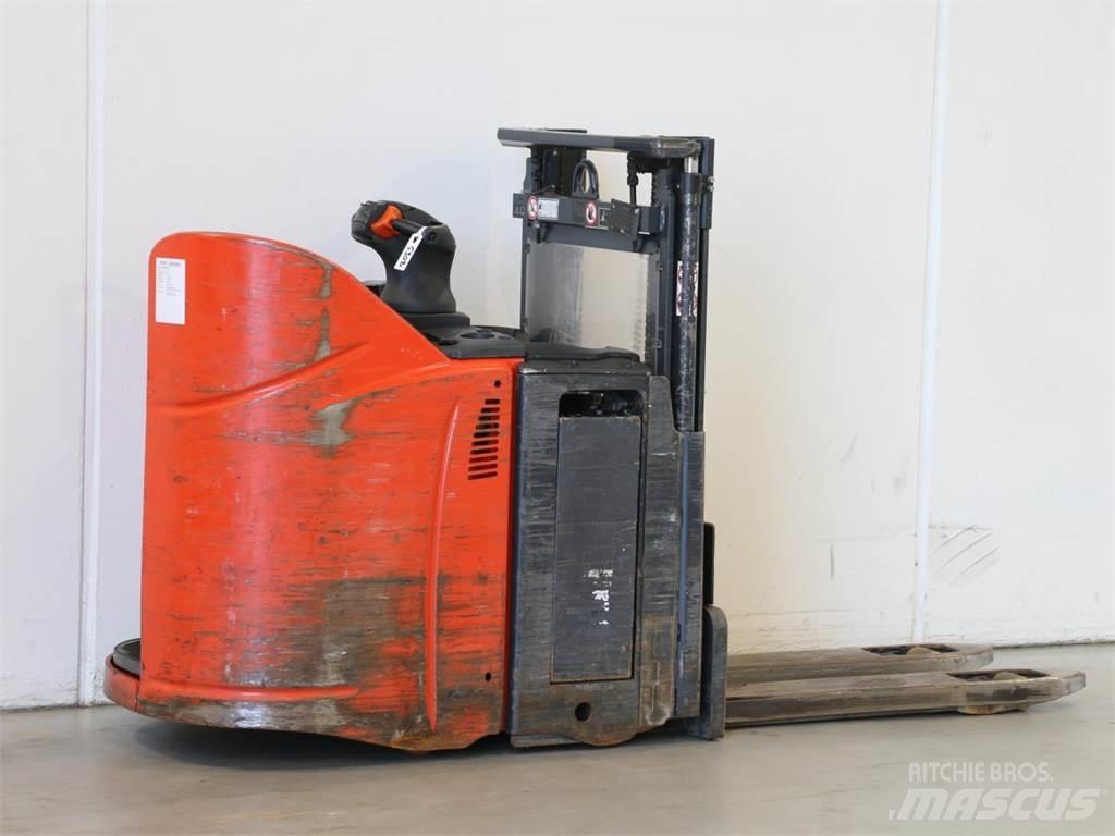 Linde D12HPSP/133 Yaya kumandali istif makinasi