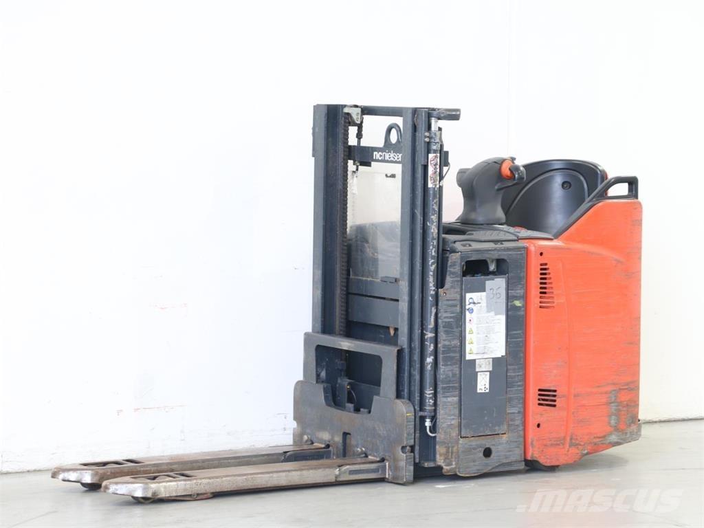 Linde D12SP/133 Yaya kumandali istif makinasi