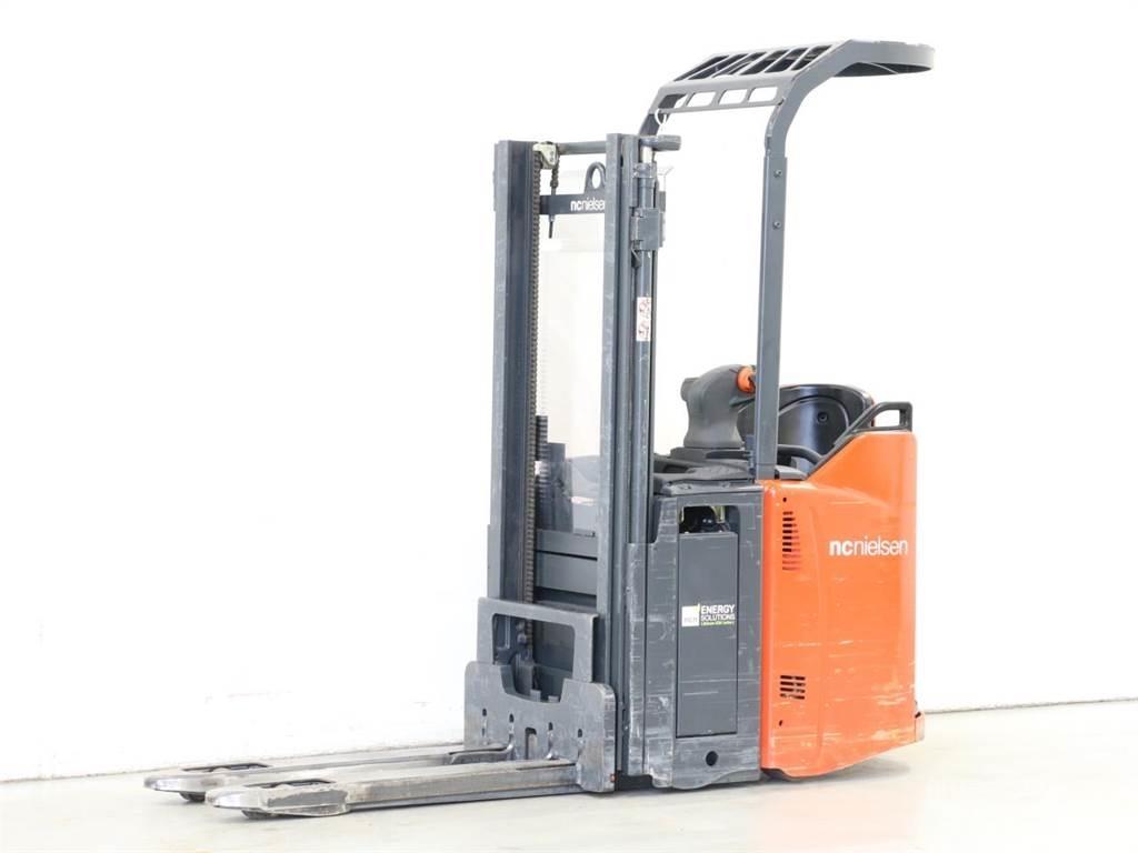 Linde D12SP/133 Yaya kumandali istif makinasi