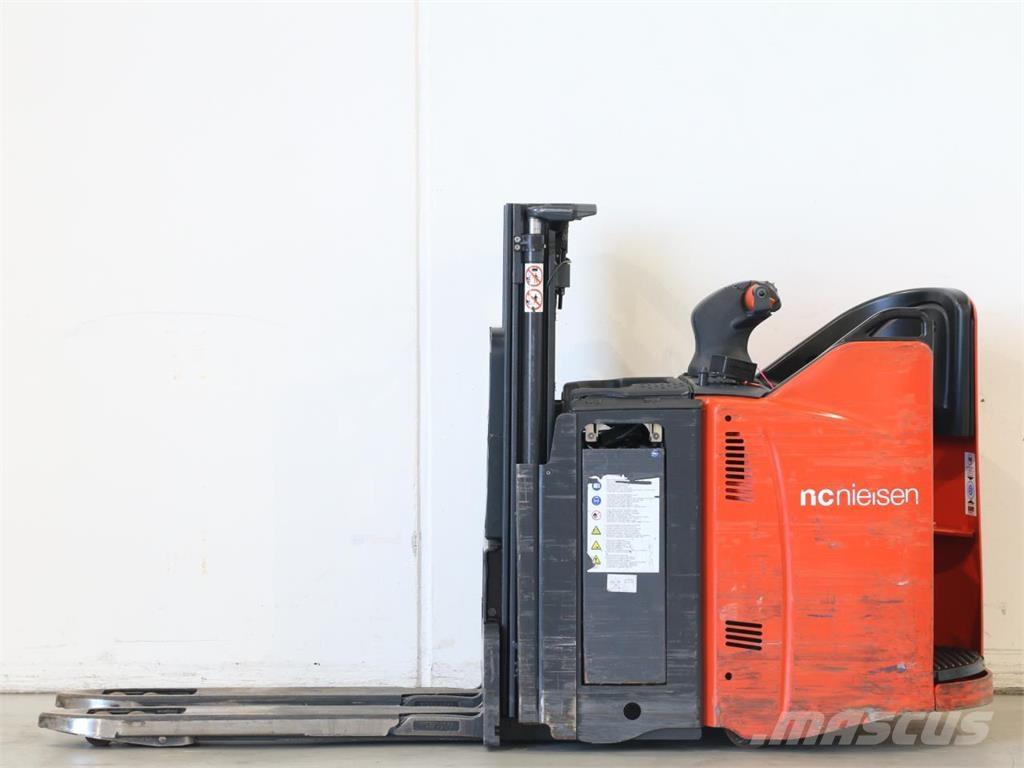 Linde D12SP/133-01 Yaya kumandali istif makinasi