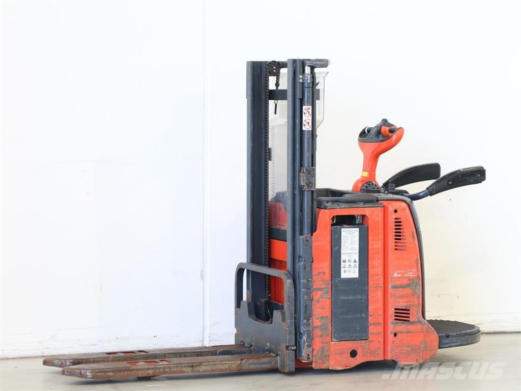 Linde L12AP/133 Yaya kumandali istif makinasi