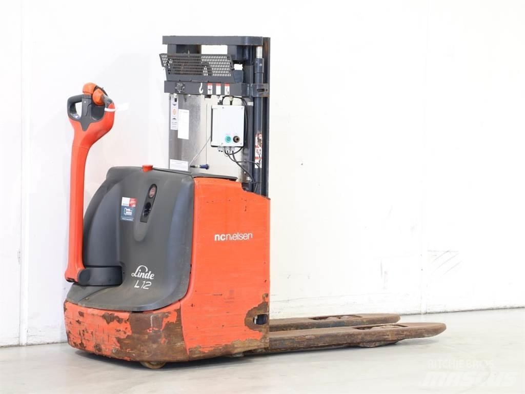 Linde L12I/1172 Yaya kumandali istif makinasi