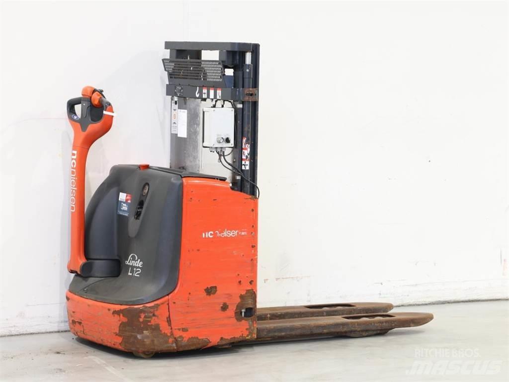 Linde L12I/1172 Yaya kumandali istif makinasi
