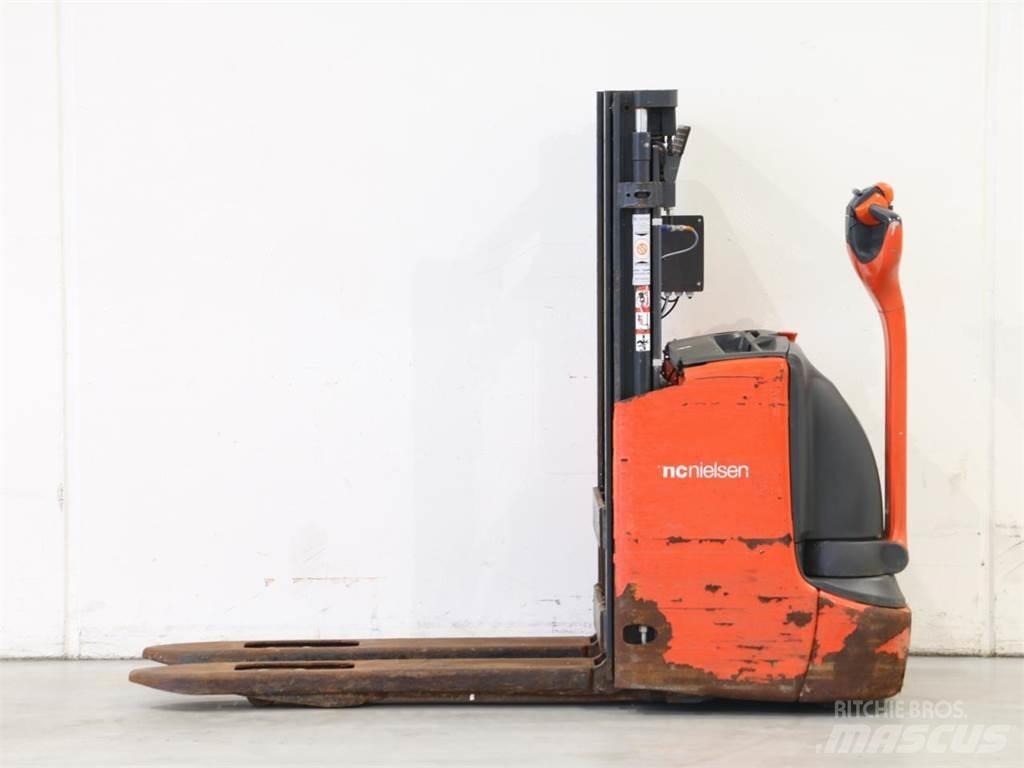 Linde L12I/1172 Yaya kumandali istif makinasi