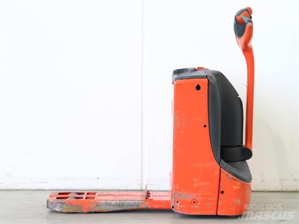 Linde T16/1152 Yaya kumandali istif makinasi