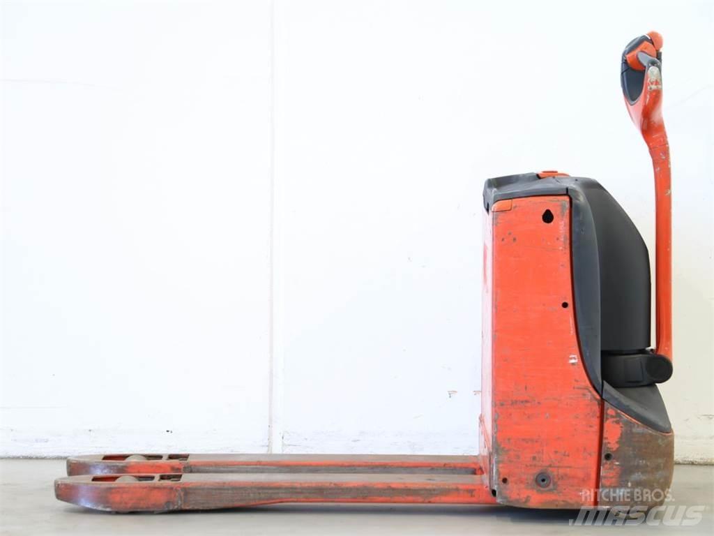 Linde T16/1152 Yaya kumandali istif makinasi