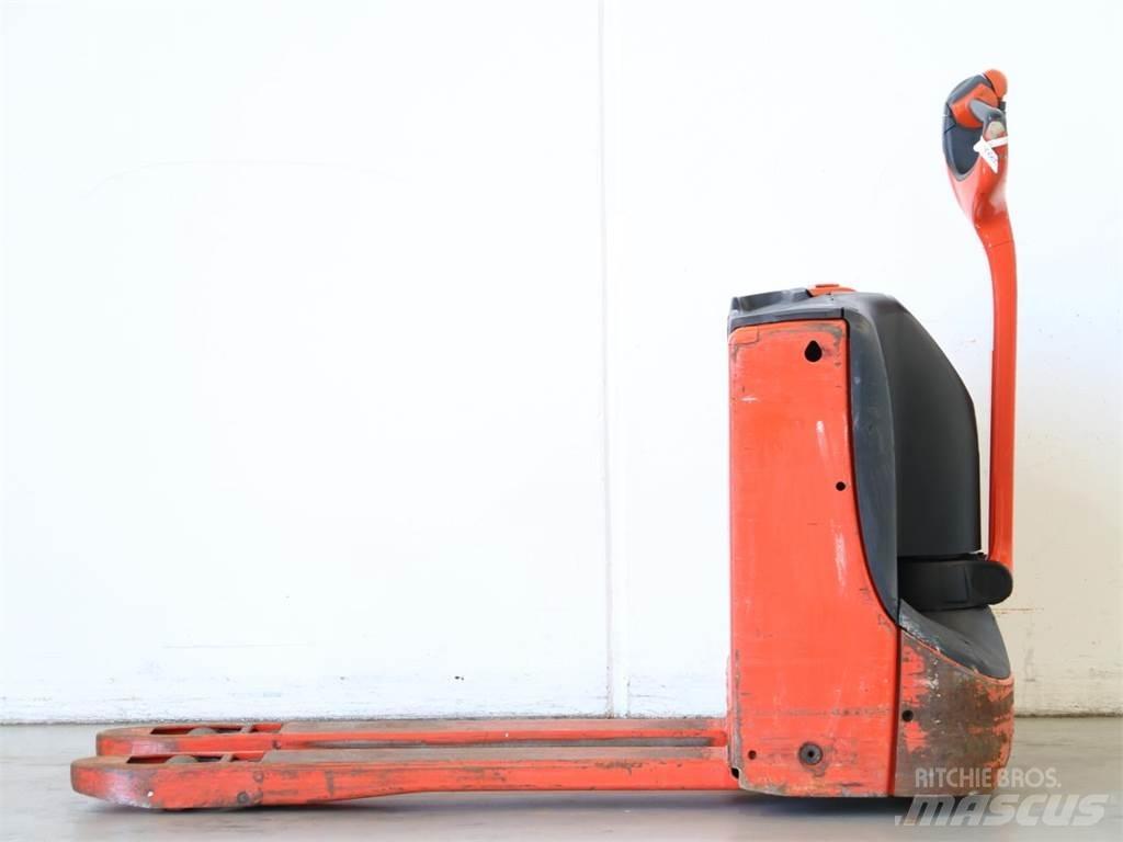 Linde T16/1152 Yaya kumandali istif makinasi