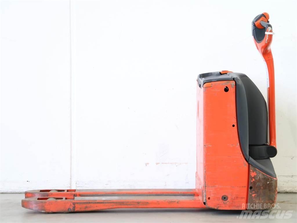 Linde T16/1152 Yaya kumandali istif makinasi