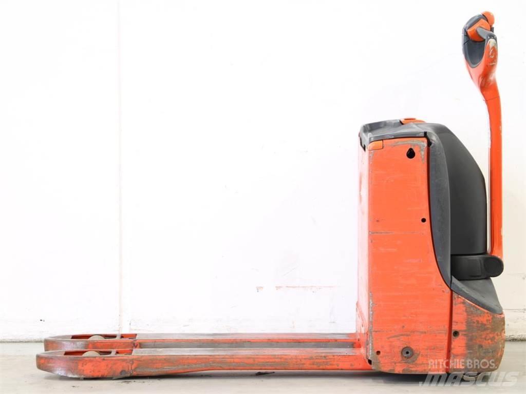 Linde T16/1152 Yaya kumandali istif makinasi