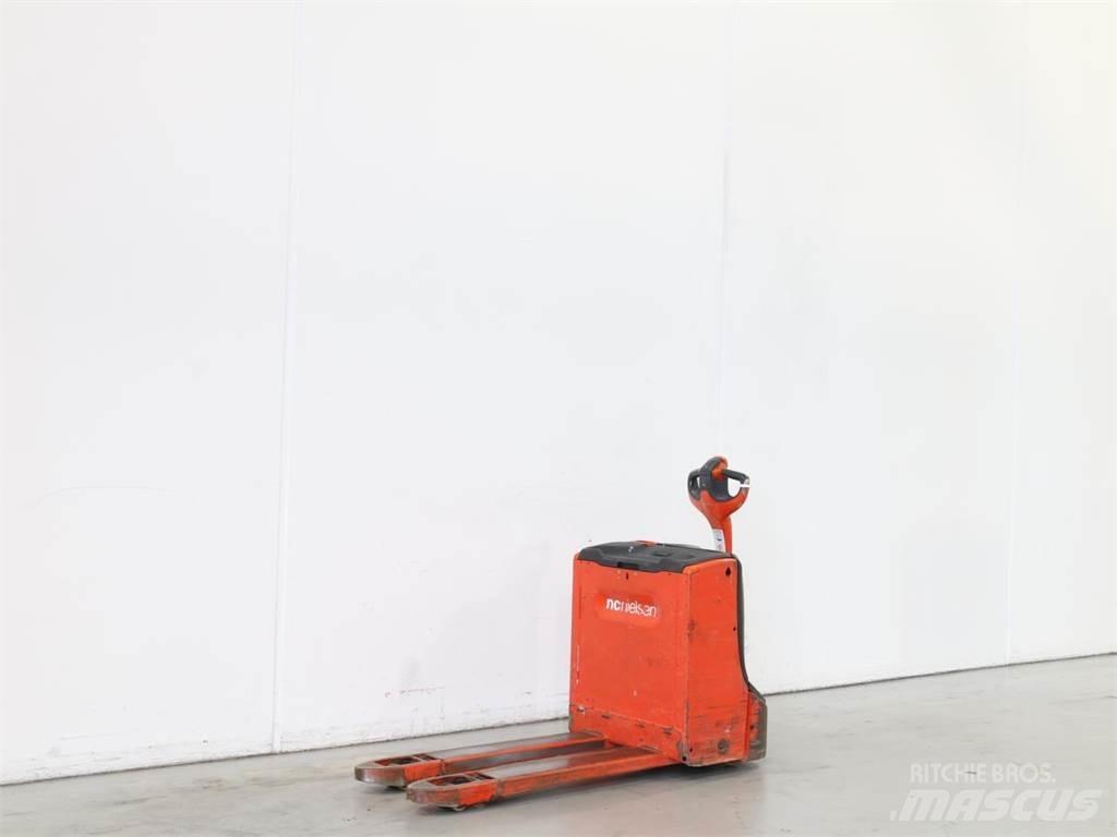 Linde T16/1152 Yaya kumandali istif makinasi