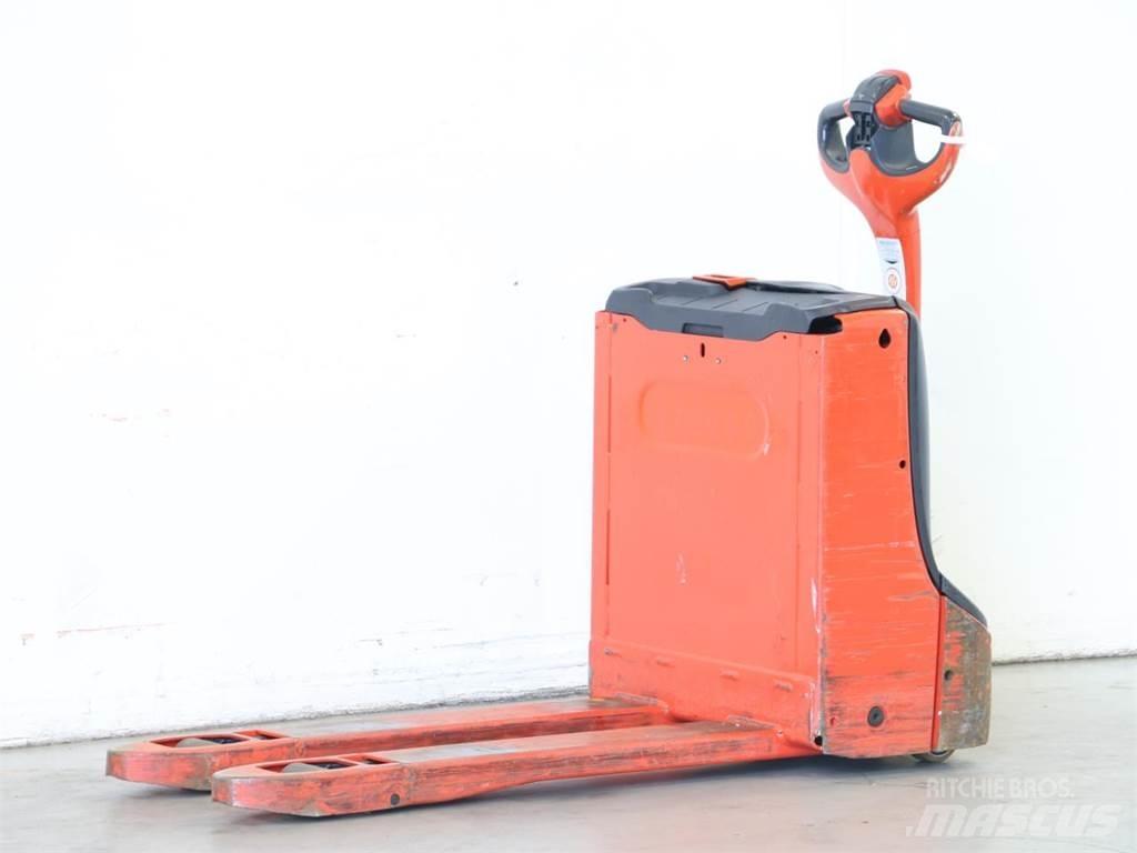 Linde T16/1152 Yaya kumandali istif makinasi