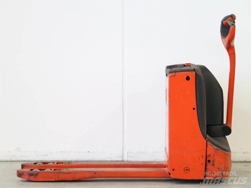 Linde T16/1152 Yaya kumandali istif makinasi