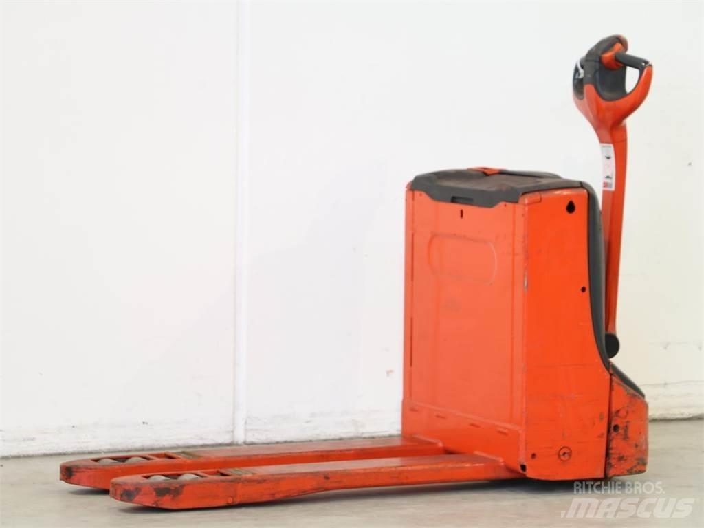 Linde T16/1152 Yaya kumandali istif makinasi