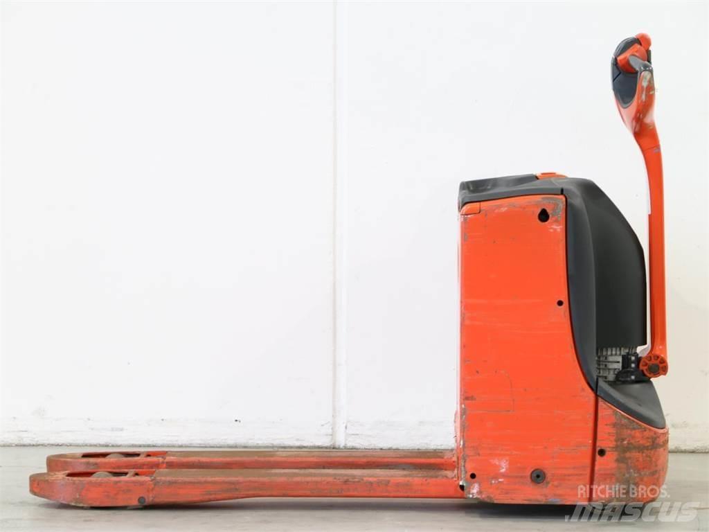 Linde T16/1152 Yaya kumandali istif makinasi