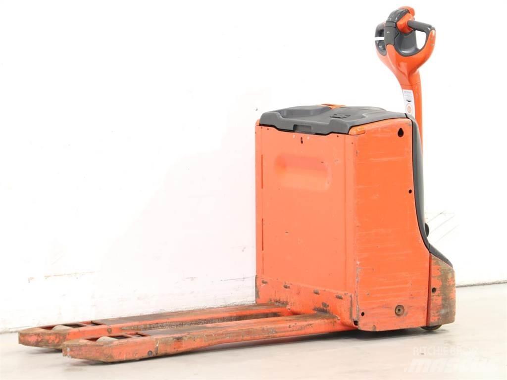 Linde T16/1152 Yaya kumandali istif makinasi