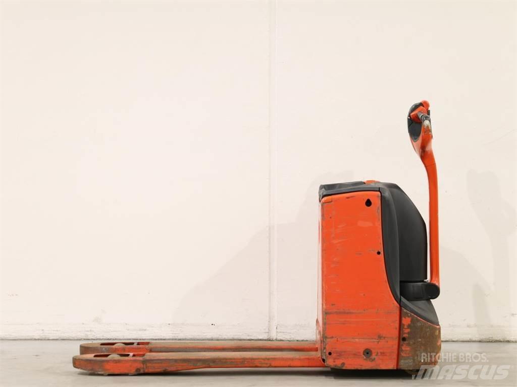 Linde T16/1152 Yaya kumandali istif makinasi