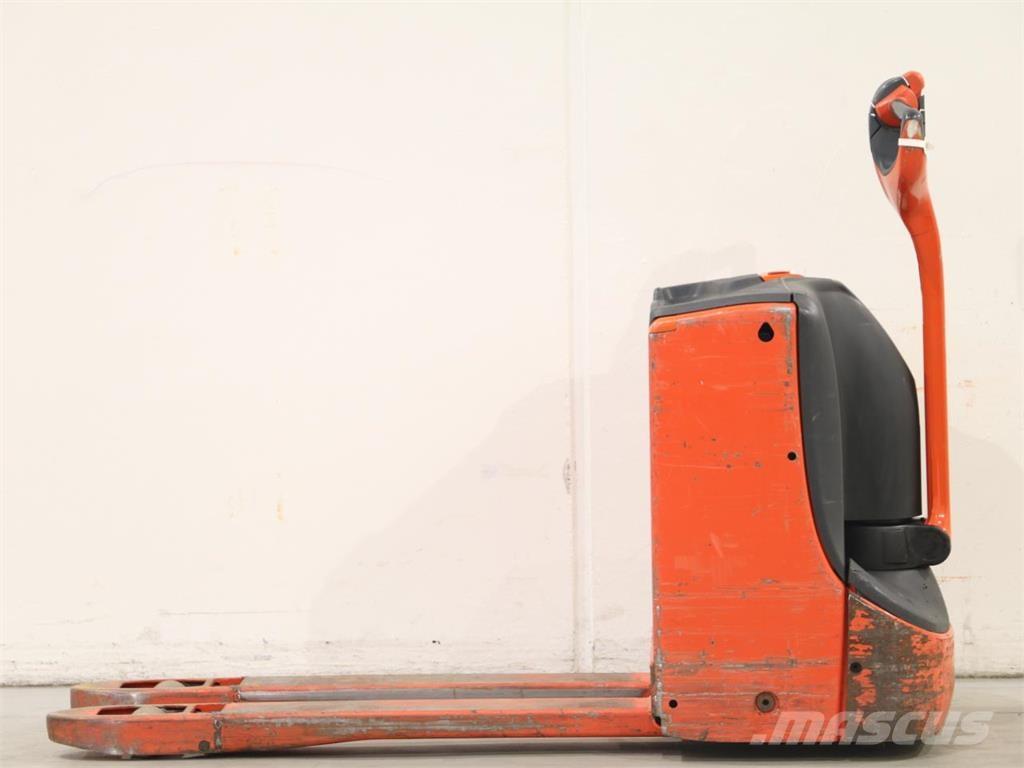 Linde T16/1152 Yaya kumandali istif makinasi