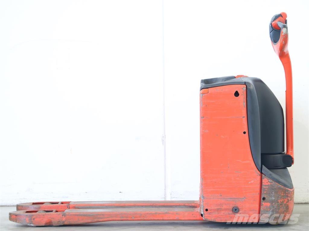 Linde T16/1152 Yaya kumandali istif makinasi