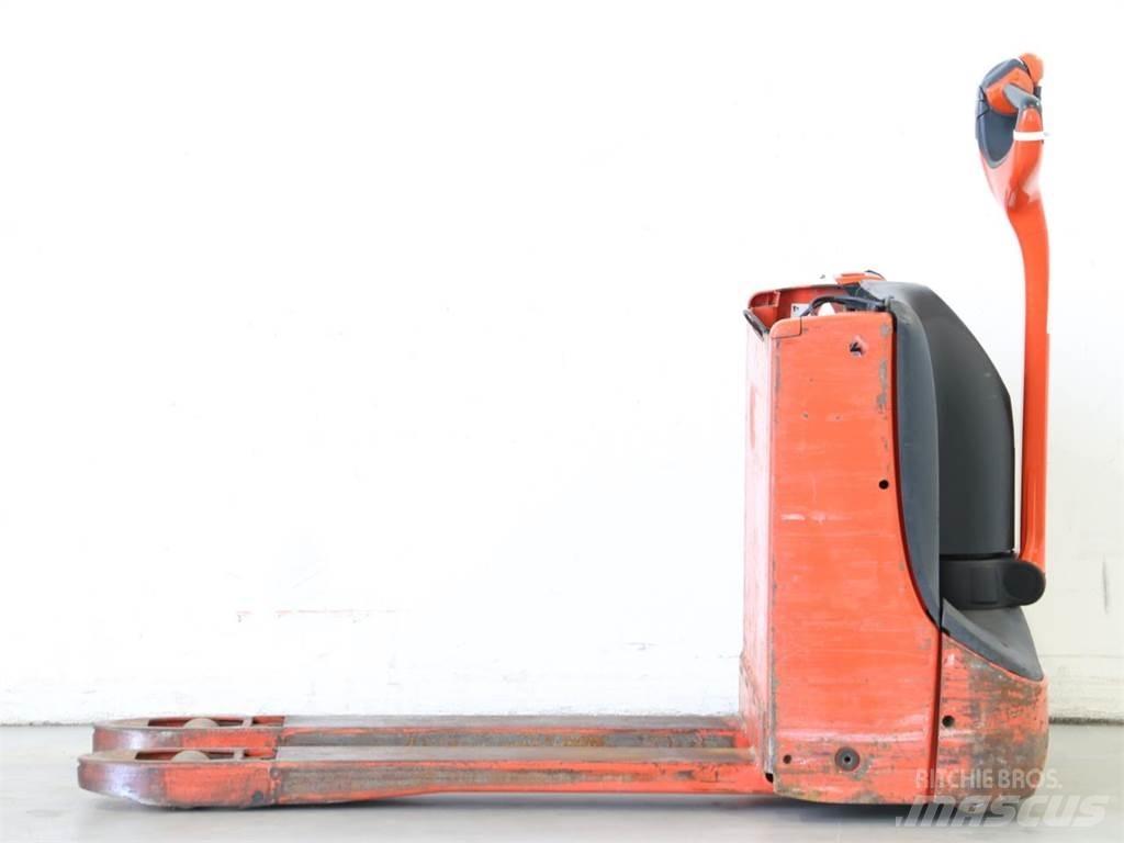 Linde T16/1152 Yaya kumandali istif makinasi