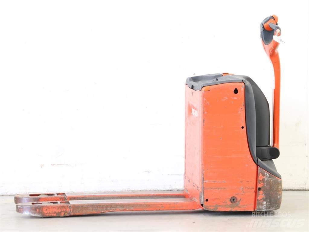 Linde T16/1152-00 Yaya kumandali istif makinasi