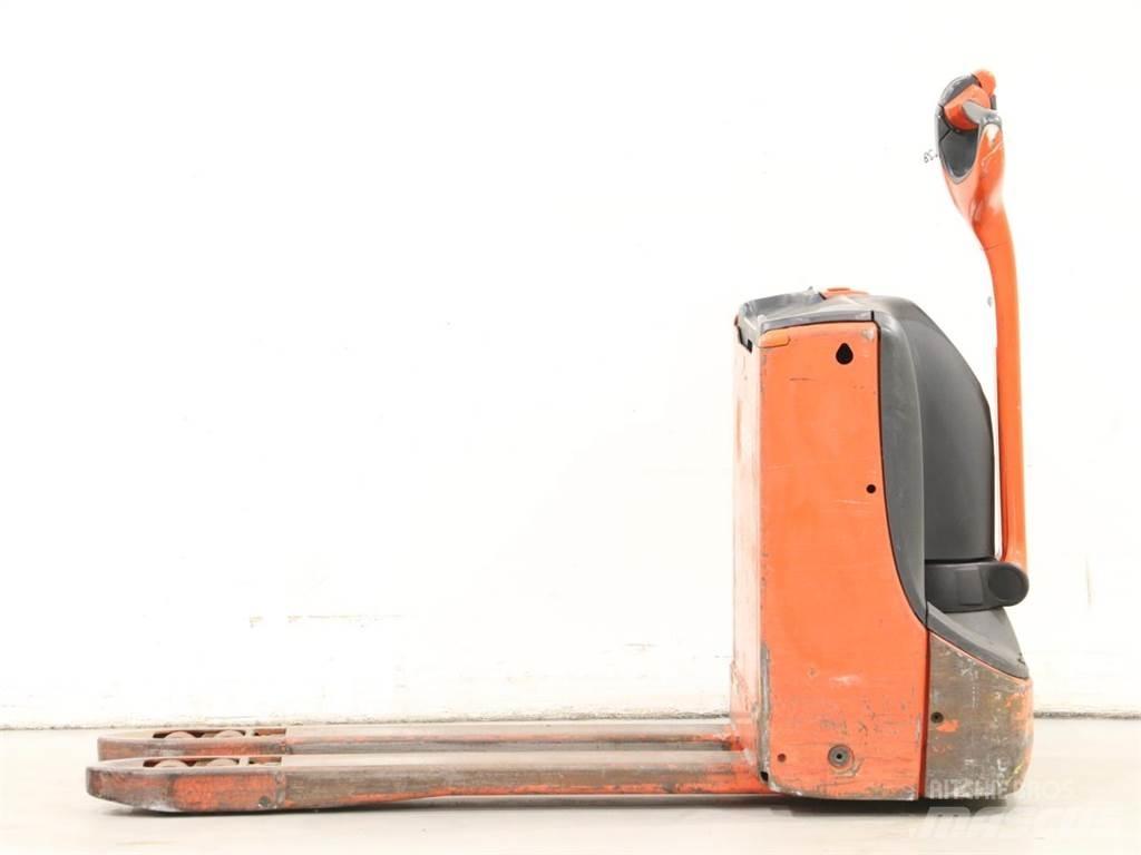 Linde T16/1152-00 Yaya kumandali istif makinasi