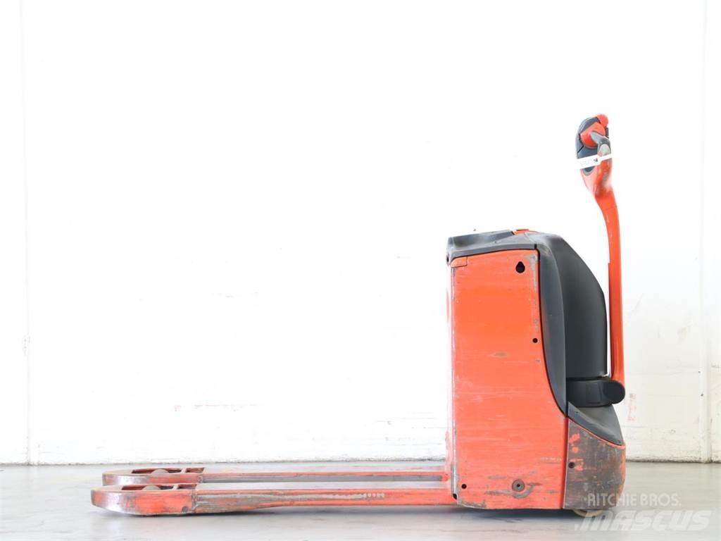 Linde T16/1152-00 Yaya kumandali istif makinasi