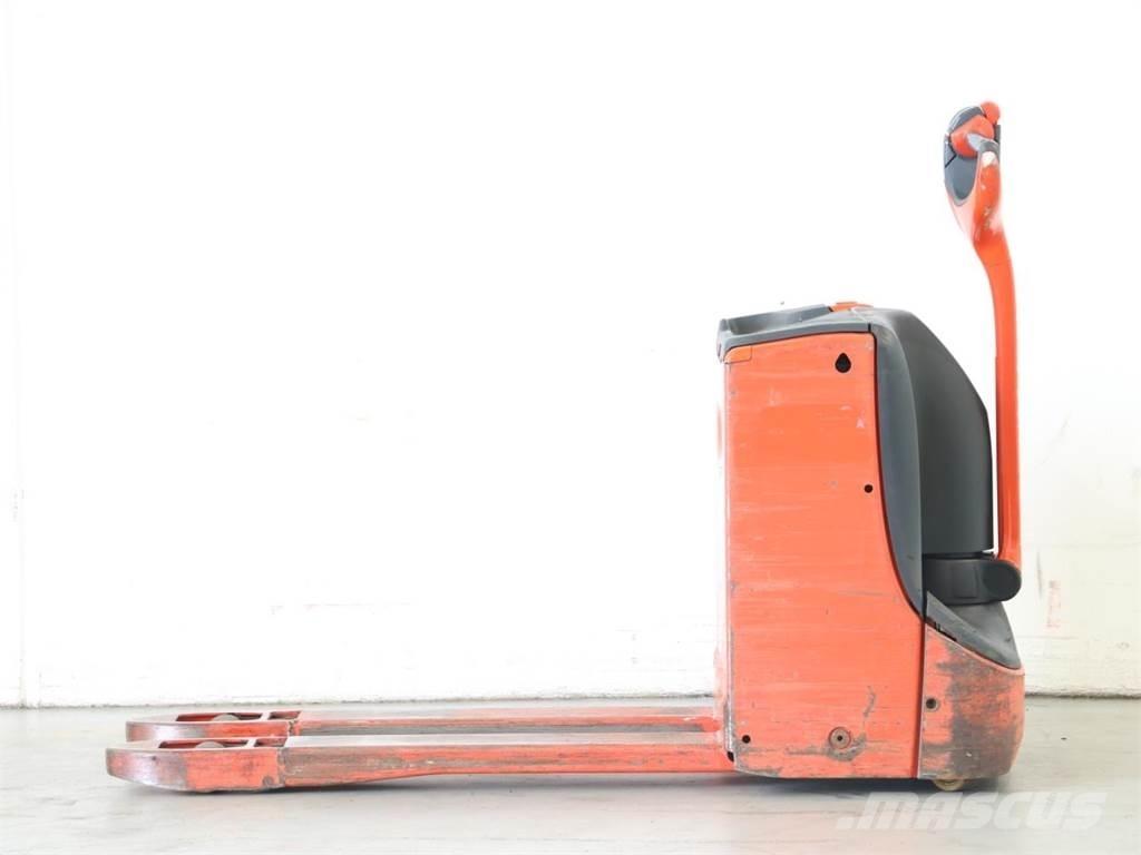 Linde T16/1152-00 Yaya kumandali istif makinasi