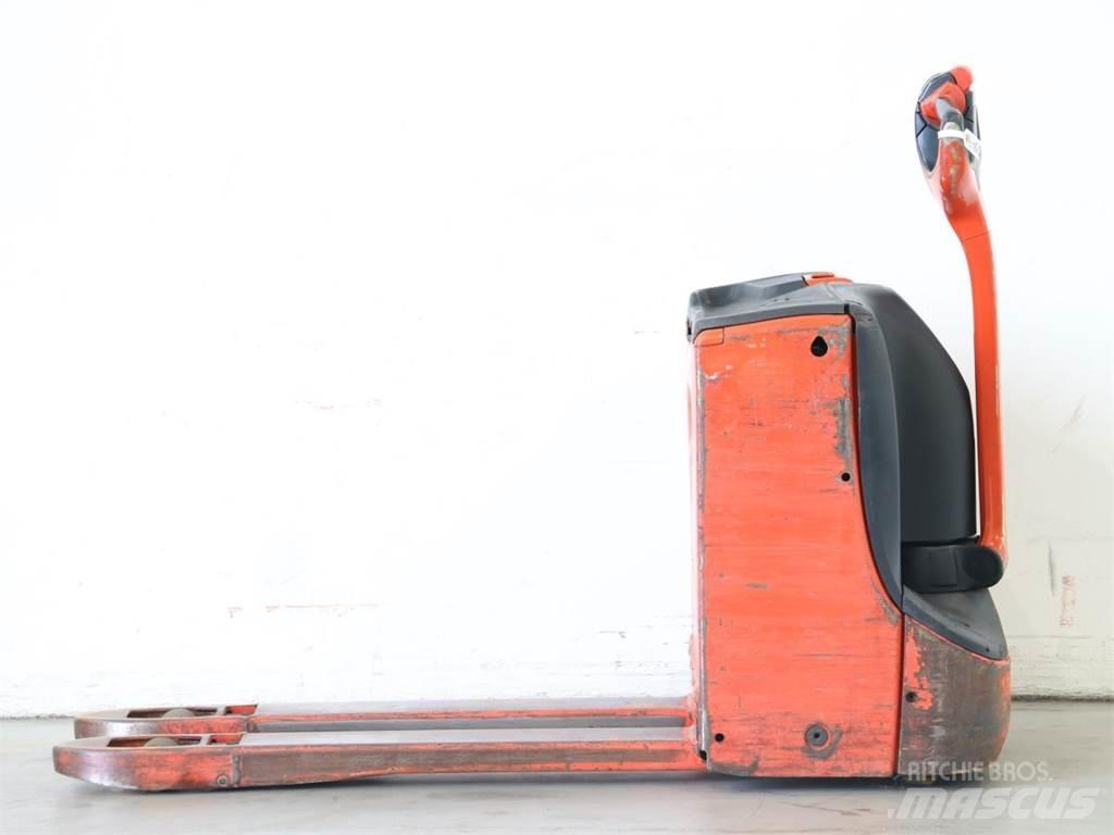 Linde T16/1152-00 Yaya kumandali istif makinasi