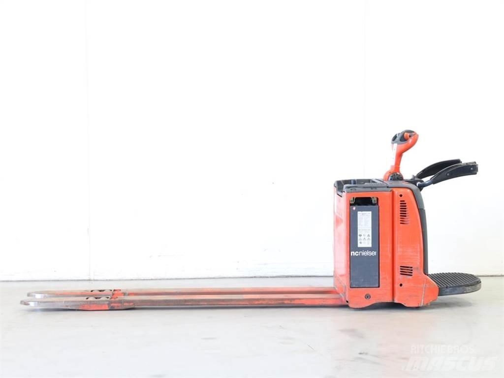 Linde T20AP/131 Yaya kumandali istif makinasi