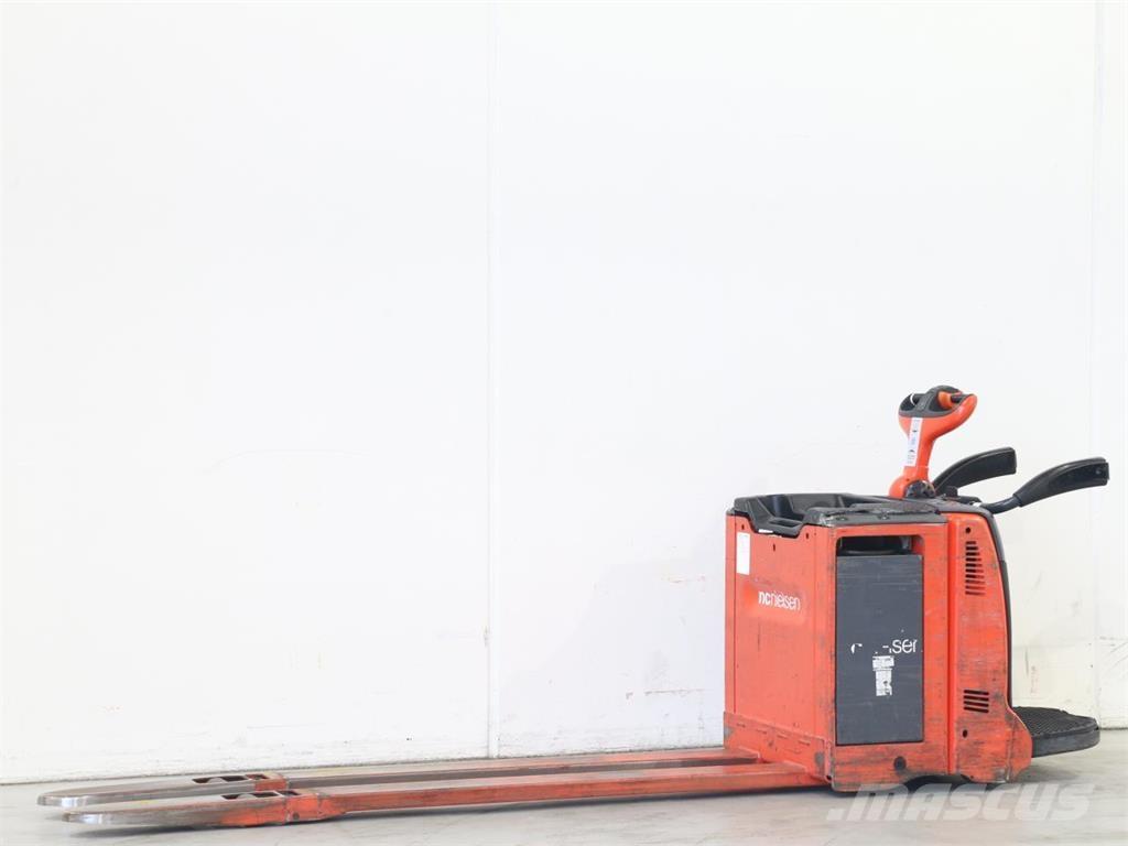 Linde T20AP/131 Yaya kumandali istif makinasi