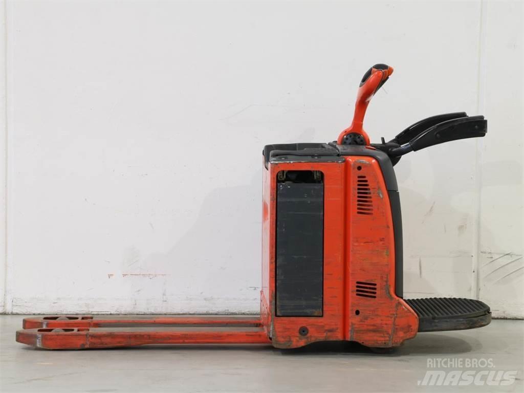 Linde T20AP/131 Yaya kumandali istif makinasi