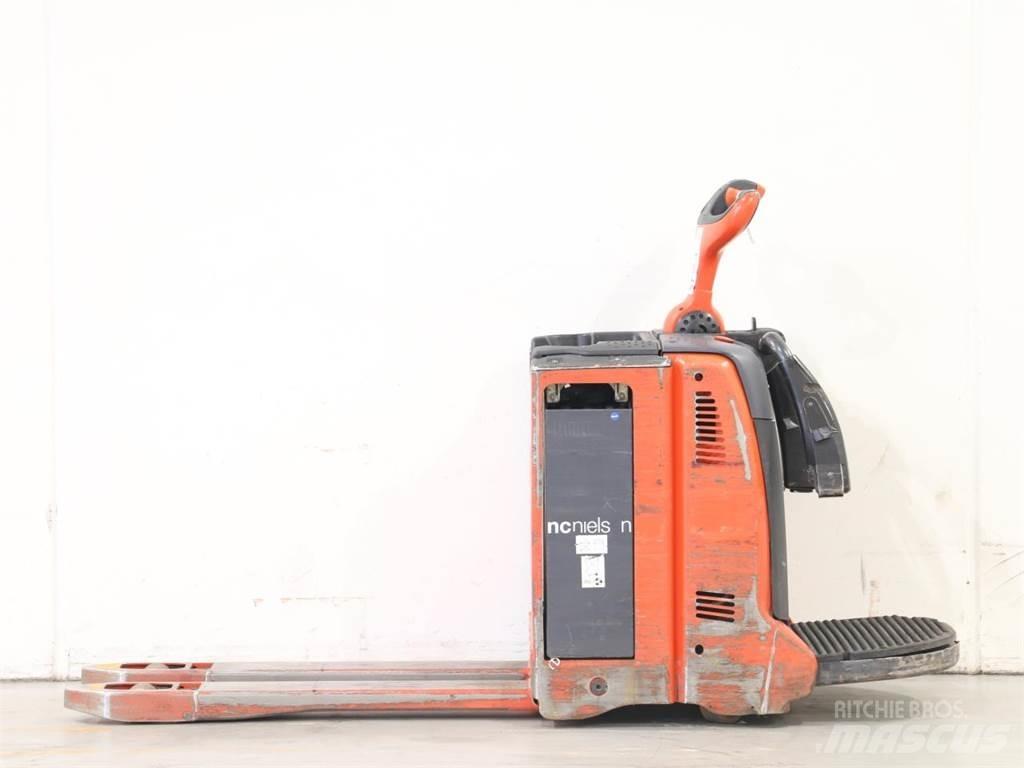 Linde T20AP/131 Yaya kumandali istif makinasi