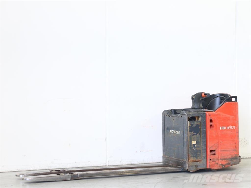 Linde T20SP/131 Yaya kumandali istif makinasi