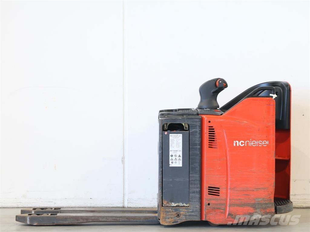 Linde T20SP/131 Yaya kumandali istif makinasi