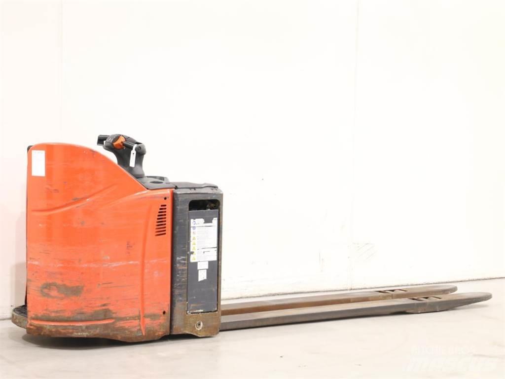 Linde T20SP/131 Yaya kumandali istif makinasi