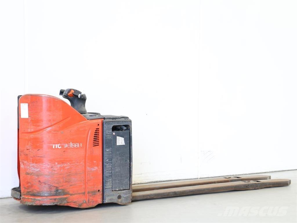 Linde T20SP/131 Yaya kumandali istif makinasi