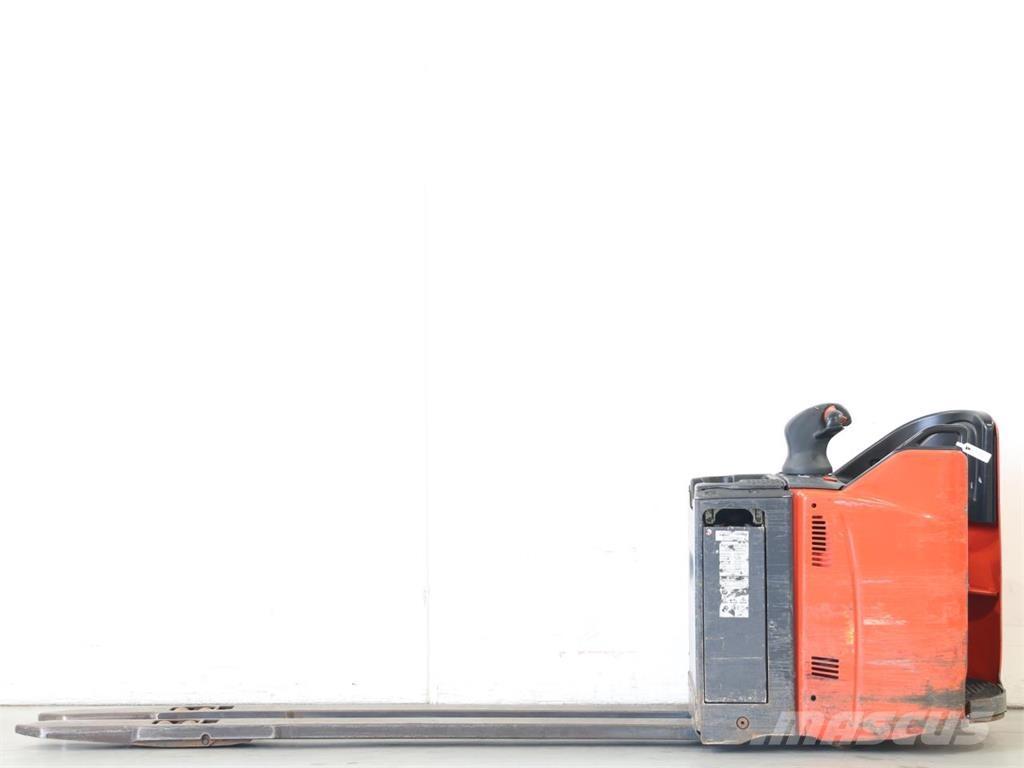 Linde T20SP/131 Yaya kumandali istif makinasi