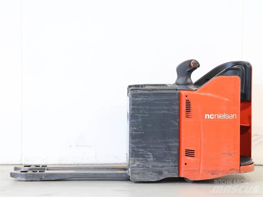 Linde T20SP/131 Yaya kumandali istif makinasi