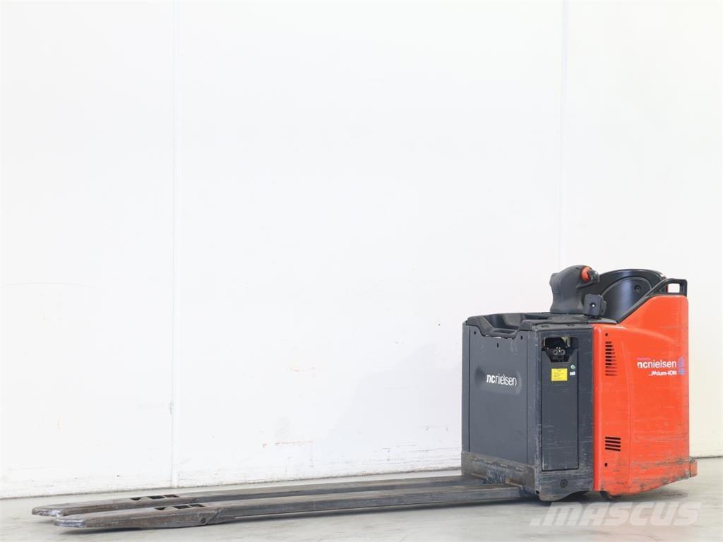 Linde T20SP/131 Yaya kumandali istif makinasi