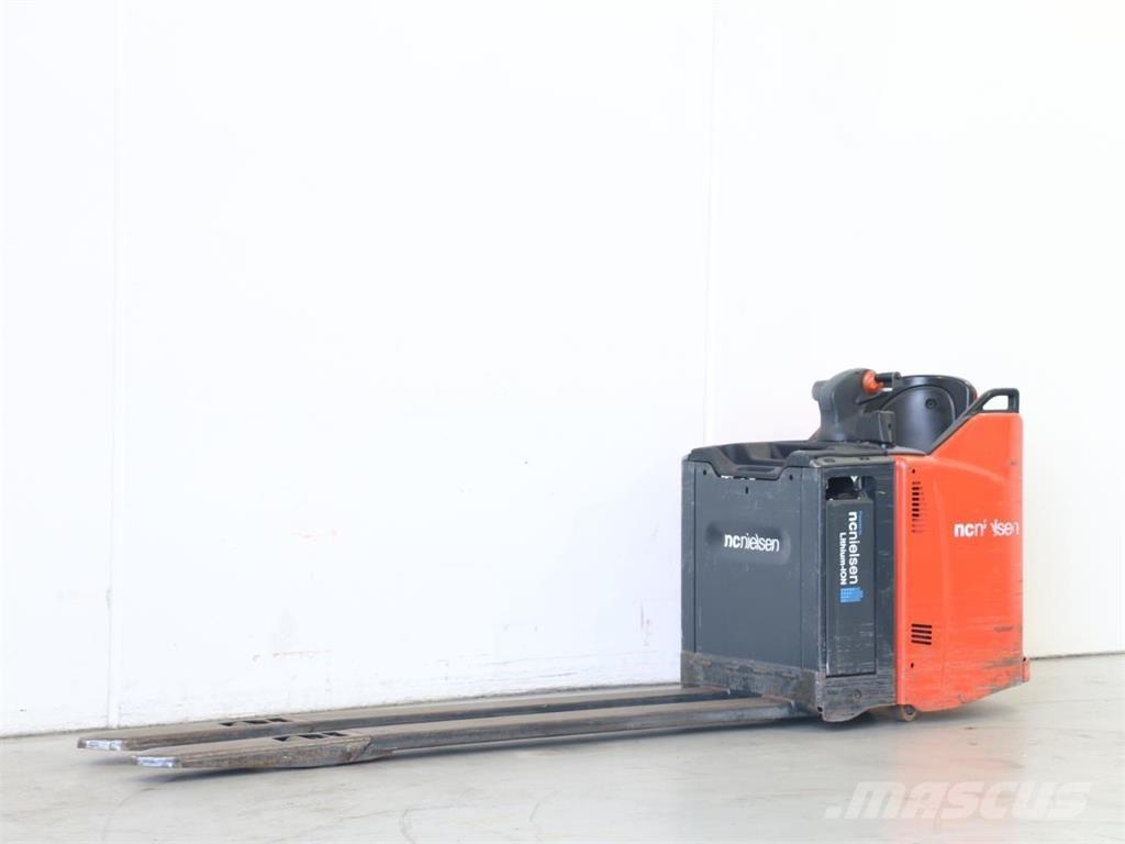 Linde T20SP/131 Yaya kumandali istif makinasi