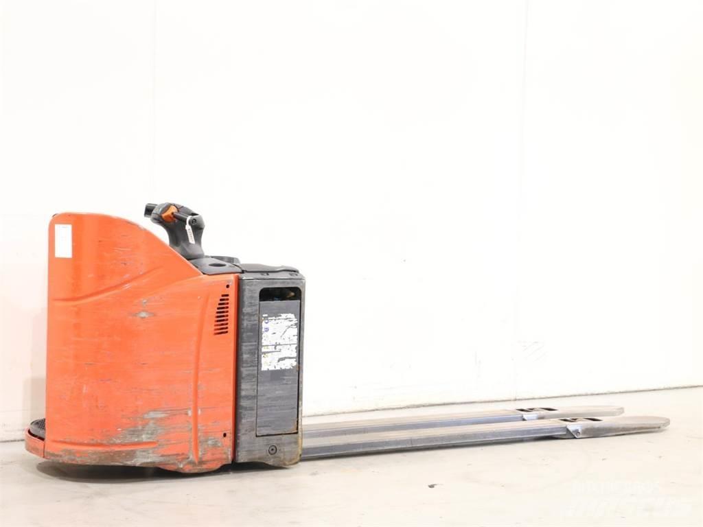 Linde T20SP/131 Yaya kumandali istif makinasi