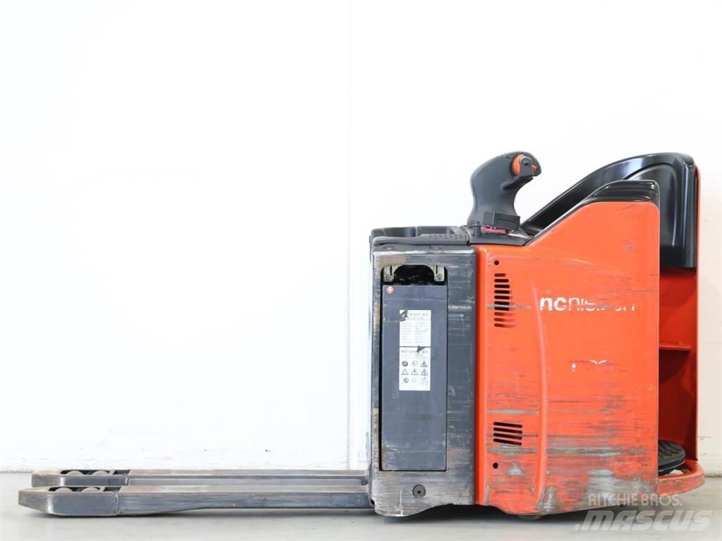 Linde T20SP/131 Yaya kumandali istif makinasi
