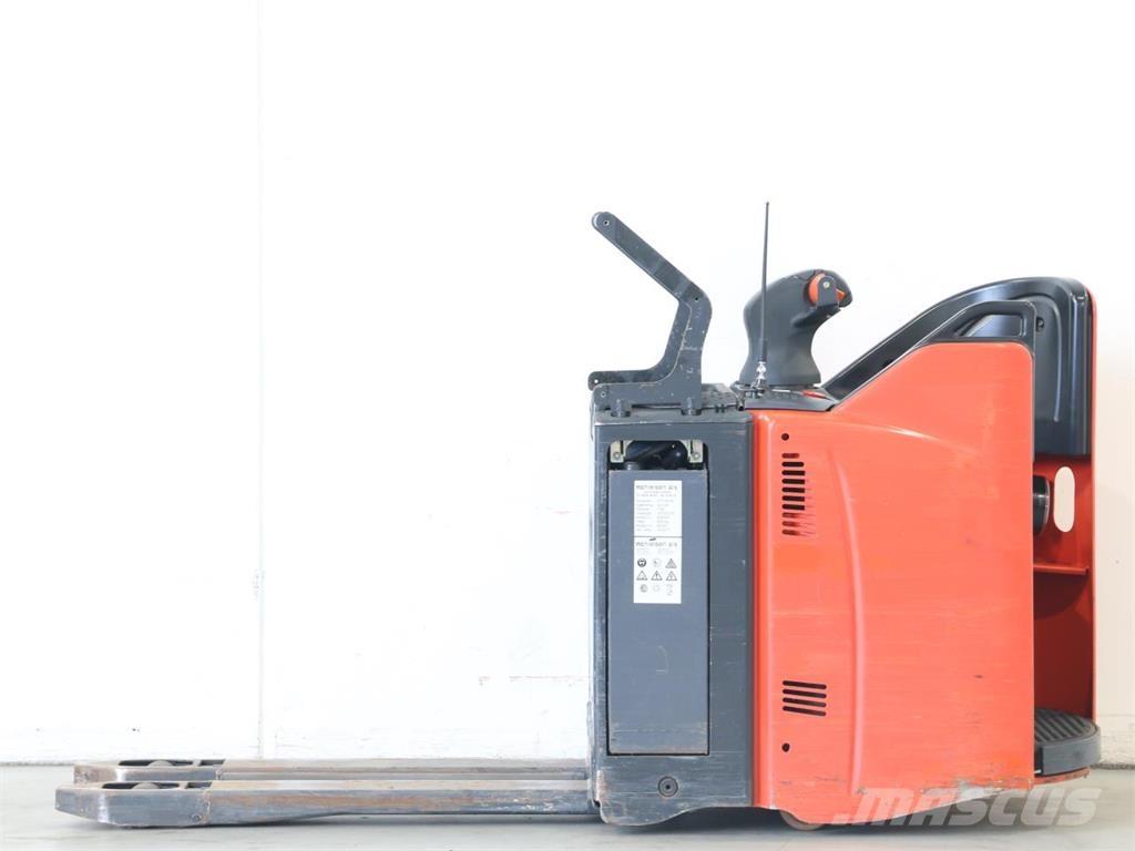 Linde T20SP/131-02 Yaya kumandali istif makinasi