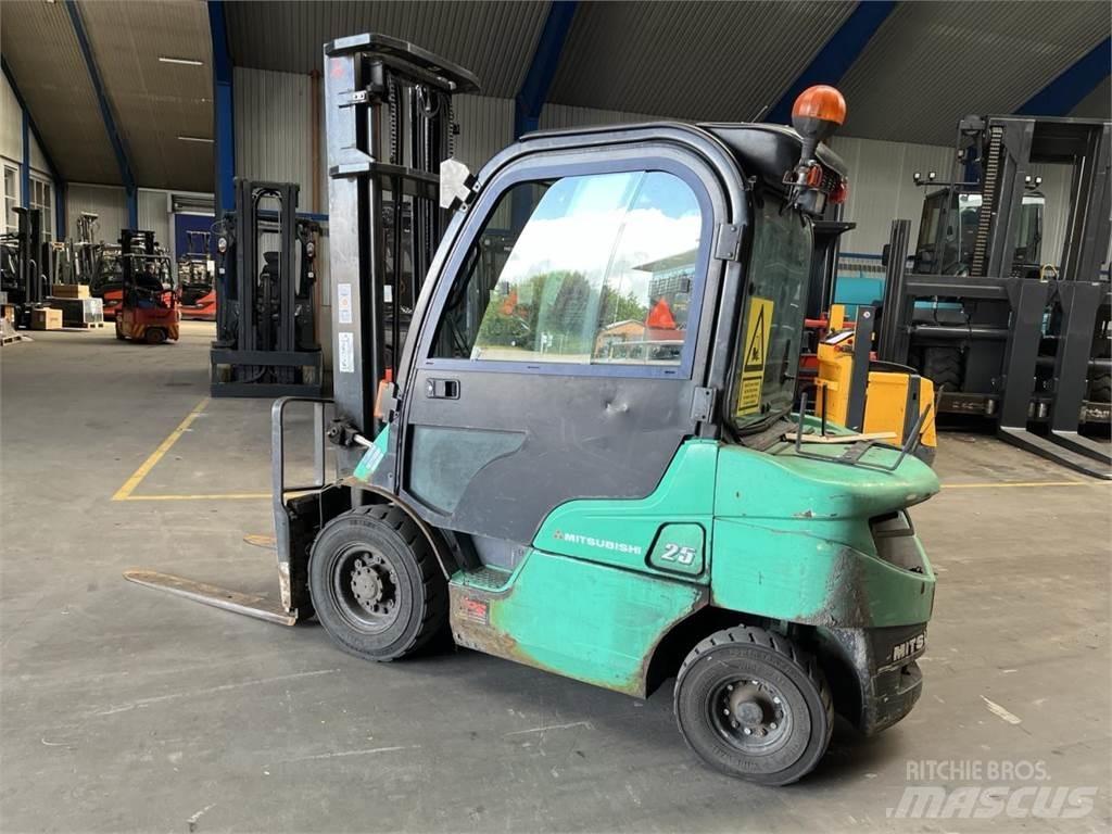 Mitsubishi FD25N Diger