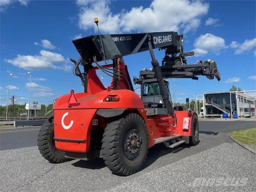 SMV 4531 CC5 Reach truck - depo içi istif araçları