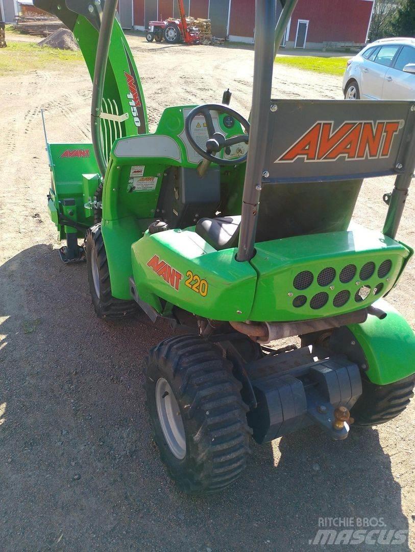 Avant 220 Diger yol bakim makinalari