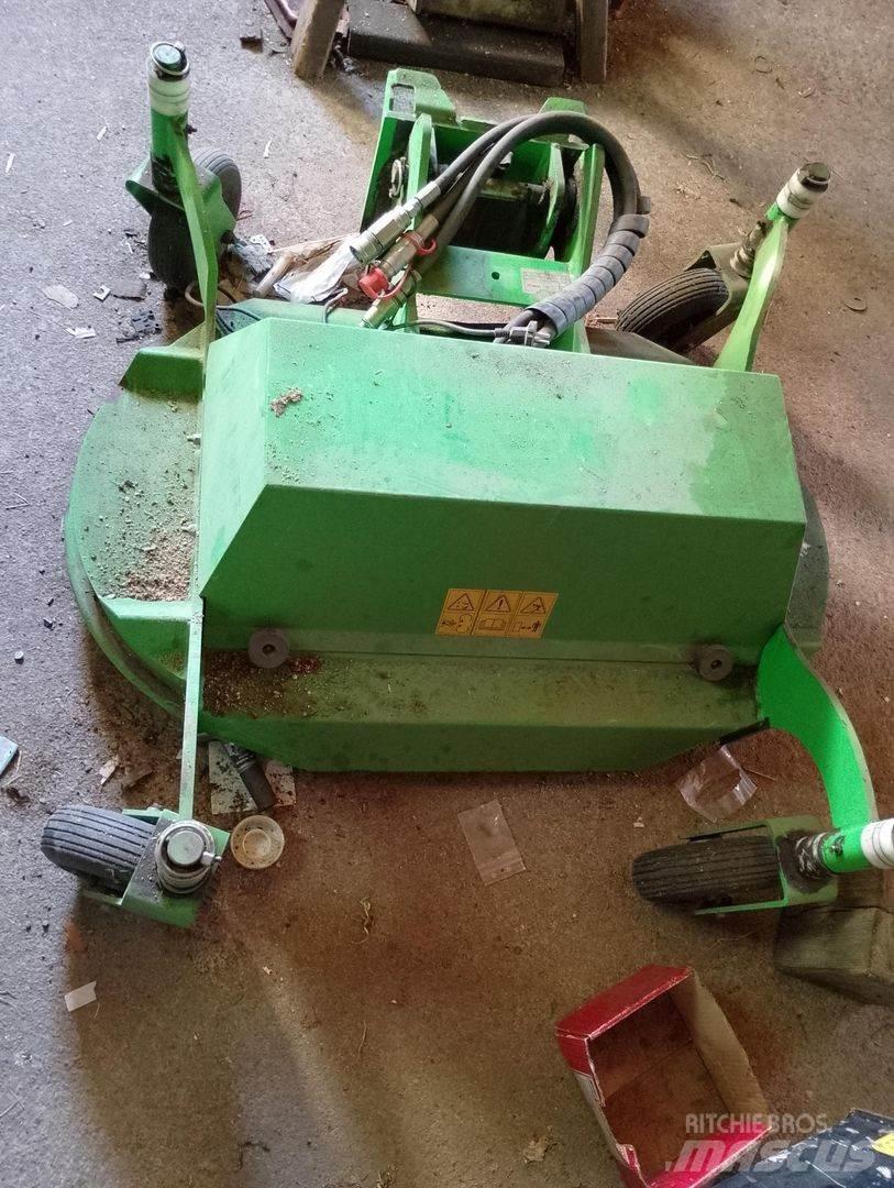 Avant 220 Diger yol bakim makinalari