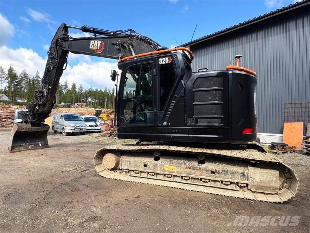 CAT 325 Paletli ekskavatörler